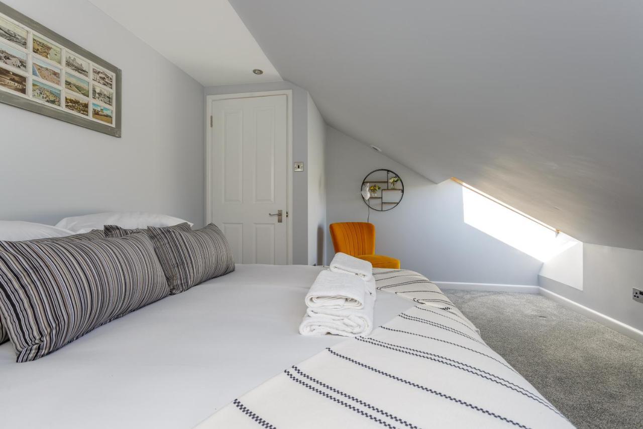 Stopover At Orchard Loft, Cosy And Convenient Portsmouth Exterior foto
